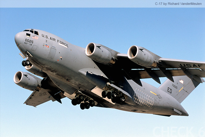 C-17 Globemaster II by Richard Vandermeulen